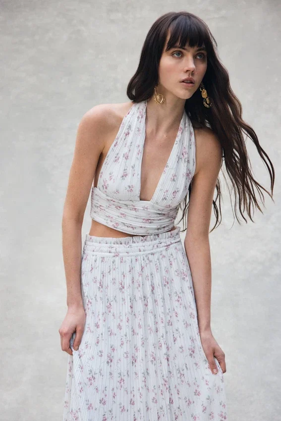 Amaris Sleeveless Plisse Halter Top – Floral Ditsy Print Amaris Sleeveless Plisse Halter Top – Floral Ditsy Print