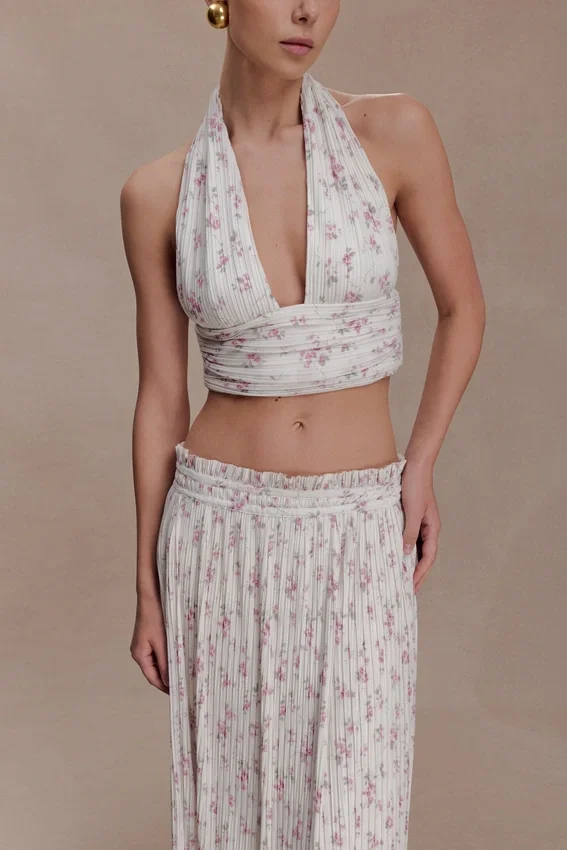 Amaris Sleeveless Plisse Halter Top – Floral Ditsy Print Amaris Sleeveless Plisse Halter Top – Floral Ditsy Print