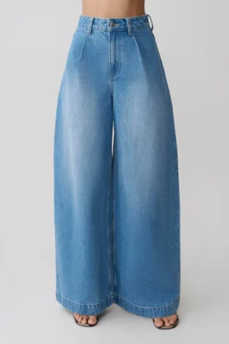 Bobby Oversized Jean With Front Pleat – Summer Blue