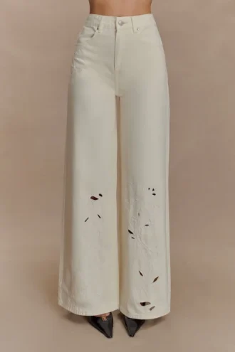 Carmella Embroided Jeans – Ecru