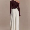 Maelle Off Shoulder Long Sleeve Top – Deep Chocolate