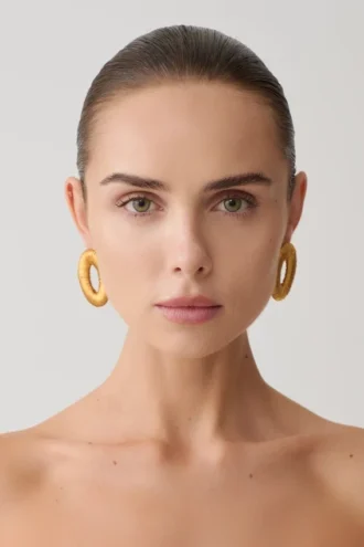 Yara Metal Wounded Stud Earring – Gold